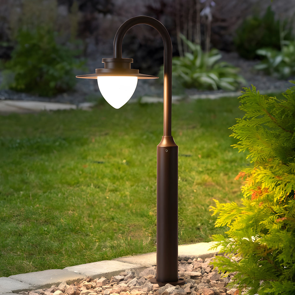 Norvik Arc Lawn Light