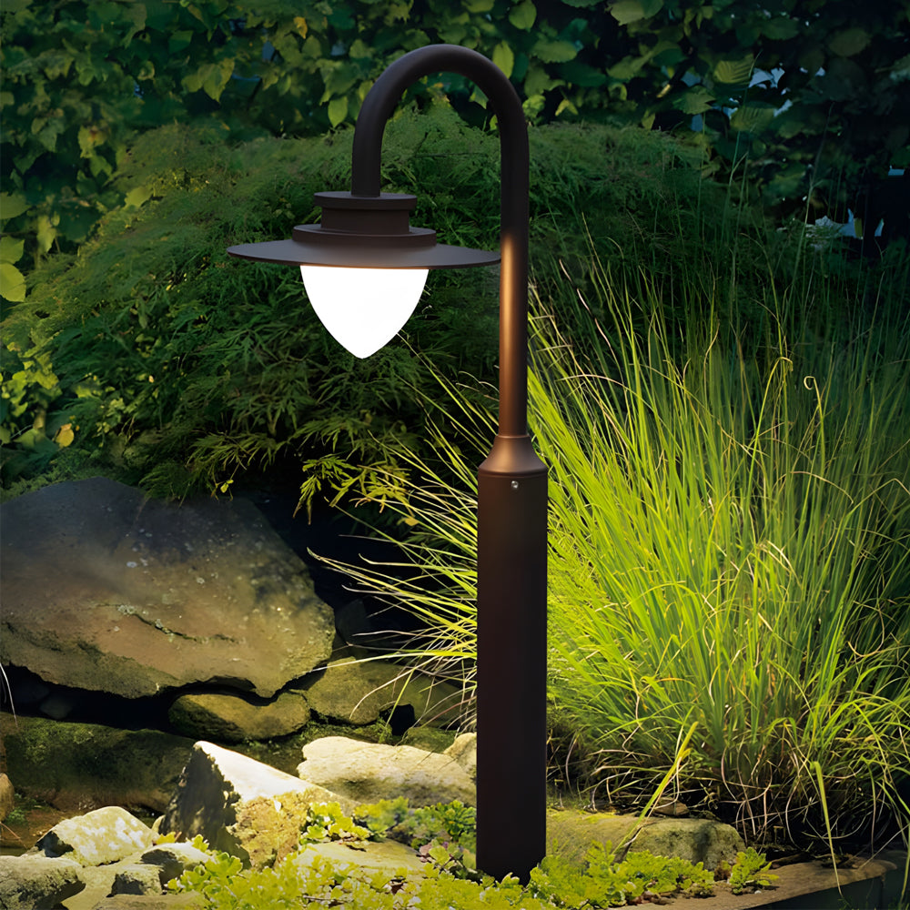 Norvik Arc Lawn Light