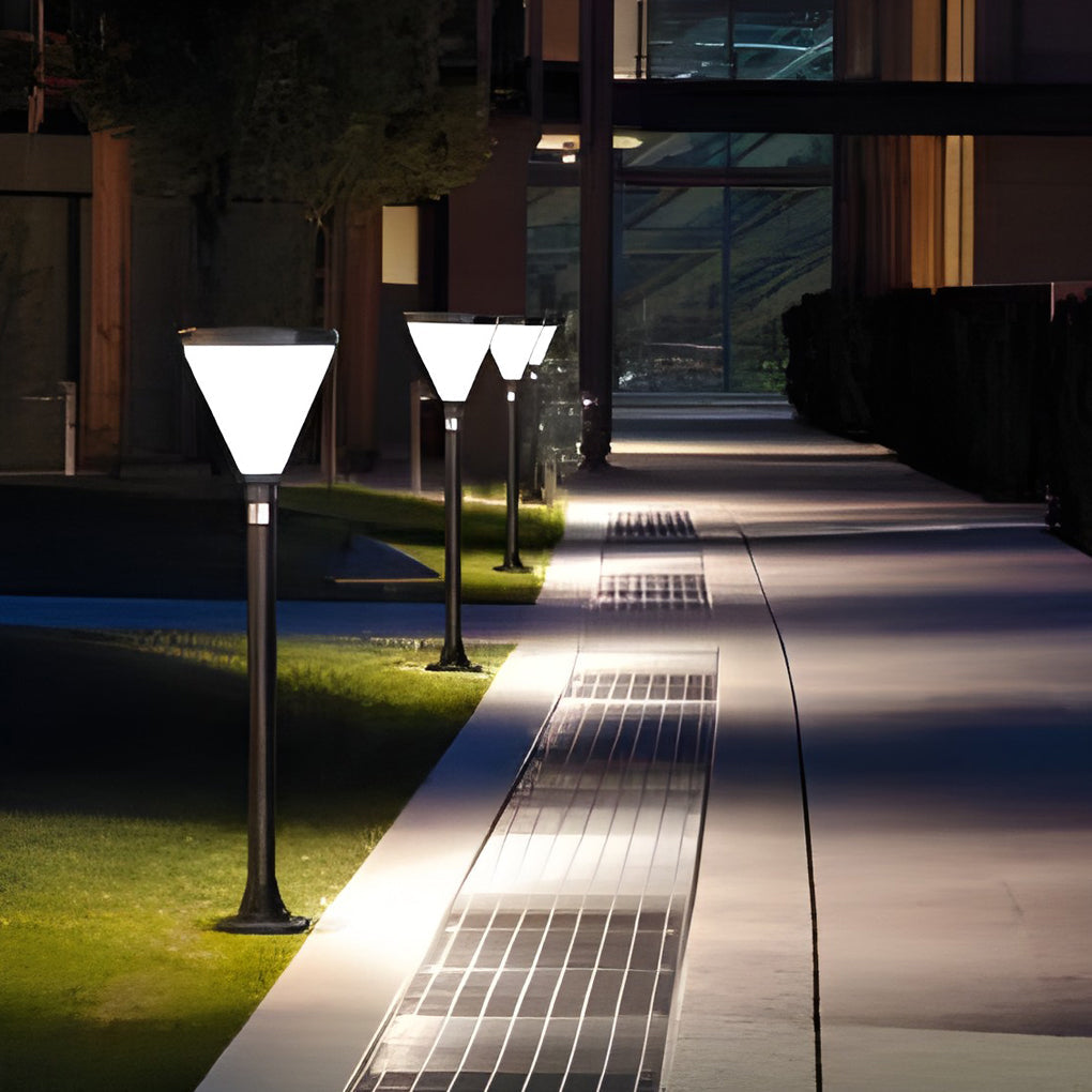 Conara Solar Lawn Lamp