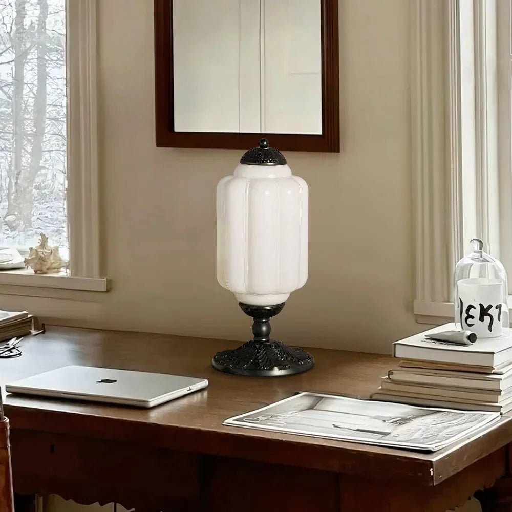 Camelie Vintage Glass Table Lamp
