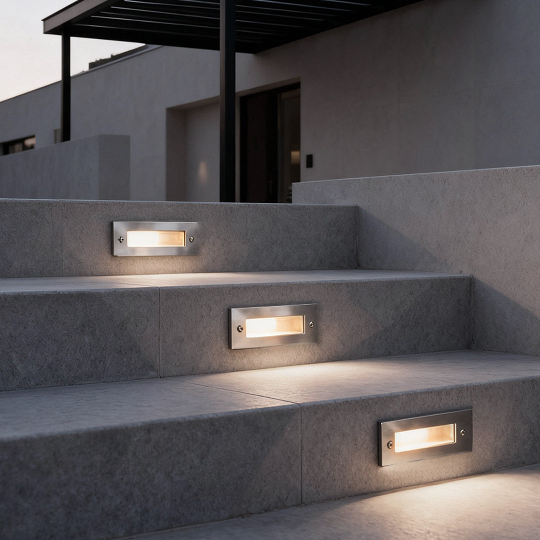 Korin Embedded Brick Step Light