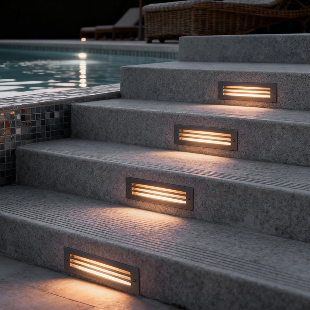 Korin Embedded Brick Step Light